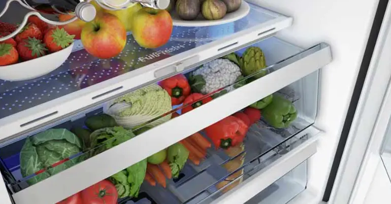 قرار گرفتن مواد غذایی در نزدیکی فن یخچال