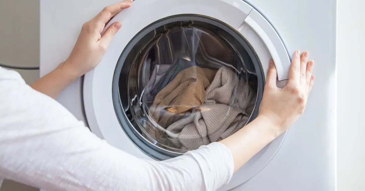 چگونه ماشین لباسشویی در حال کار را خاموش کنیم؟