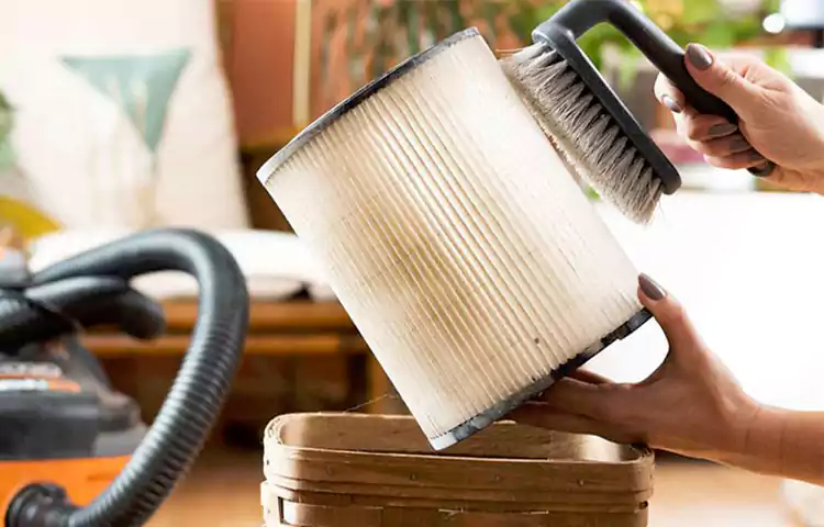 چگونه فیلتر جاروبرقی را تمیز کنیم؟