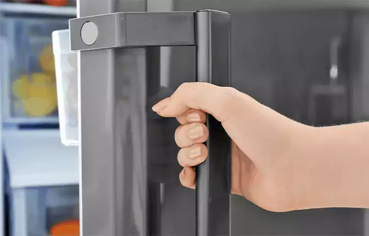 بسته نشدن درب یخچال فریزر