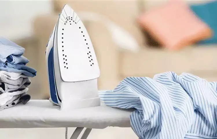 علت برق انداختن اتو روی لباس و نحوه رفع آن