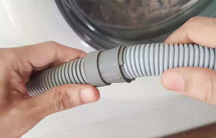 گرفتگی لوله فاضلاب لباسشویی