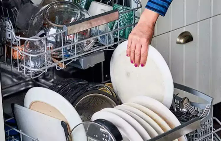 چیدن ظروف در ماشین ظرفشویی