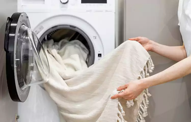شستن لباس سفید در ماشین لباسشویی