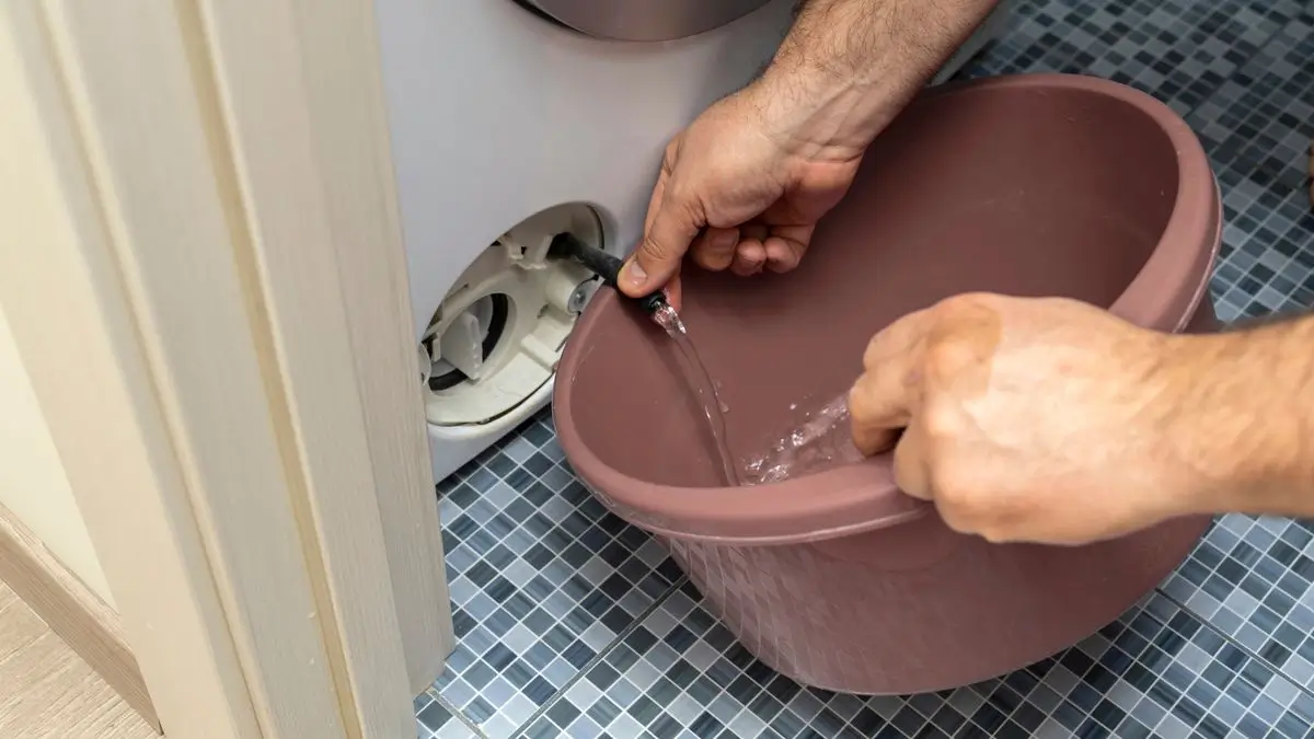 تخلیه آب ماشین لباسشویی